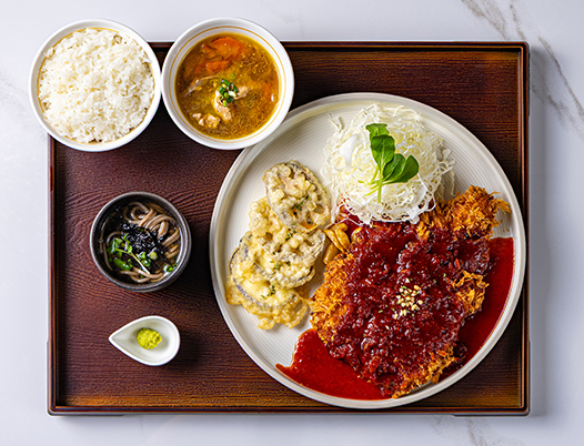 블랙 토마호크 돈까스